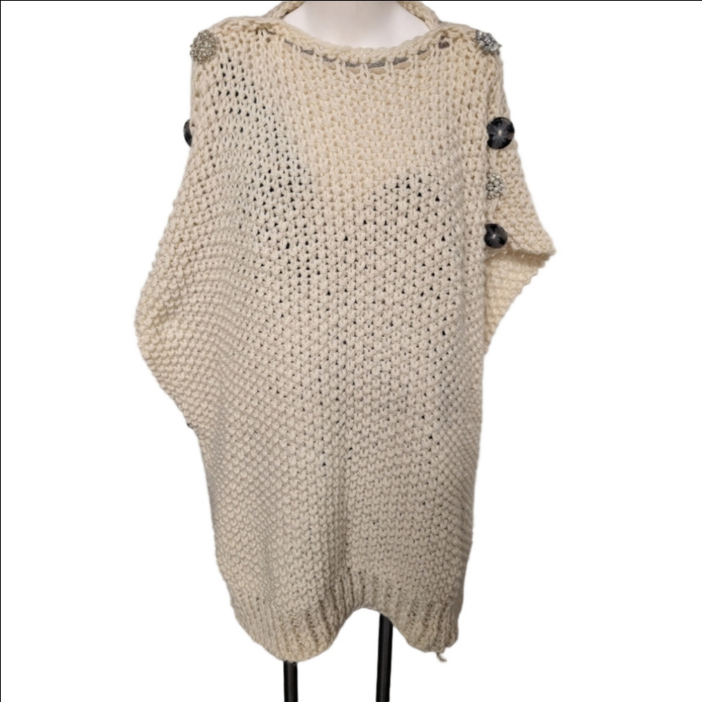 VINTAGE Poncho Cream Oversized Rhinestone Button Bohemian Free Size